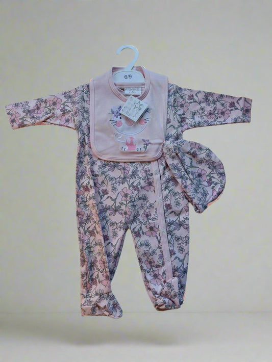 Baby 3pc Layette Gift Set - Sleepsuit, Bib And Cap 6 / 9 months